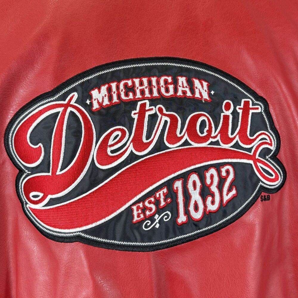 Vintage Sz XL Detroit Michigan Varsity Jacket Embroidered Patch Faux Leather